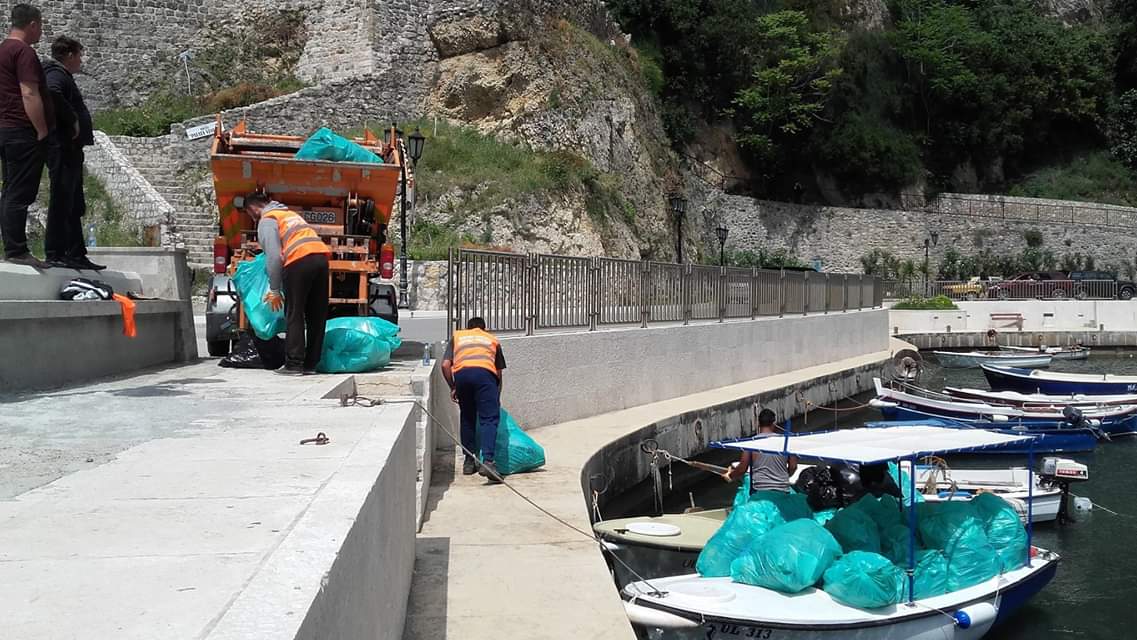 IMG-fad98d341143ed80305127d3e93ddbe3-V