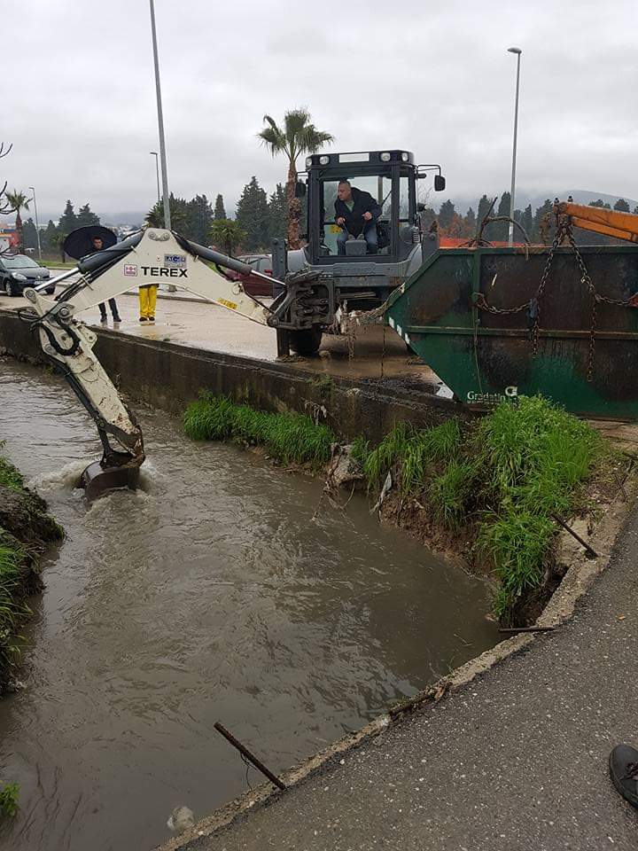 IMG-c3da4732183871f19b78e2c026fb9174-V-2