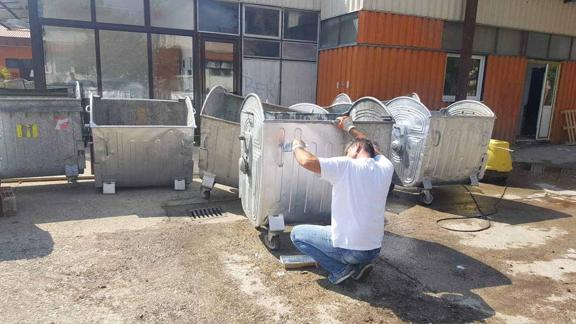 IMG-de8822b57dd045b0da2a999009a1048e-V-2